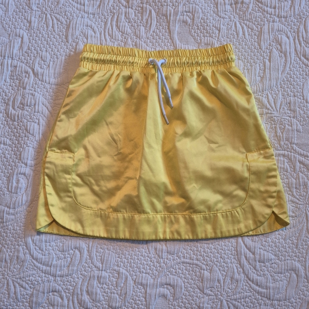 Hunter for Target girls size Small 6/6x bright yellow skirt with modesty shorts